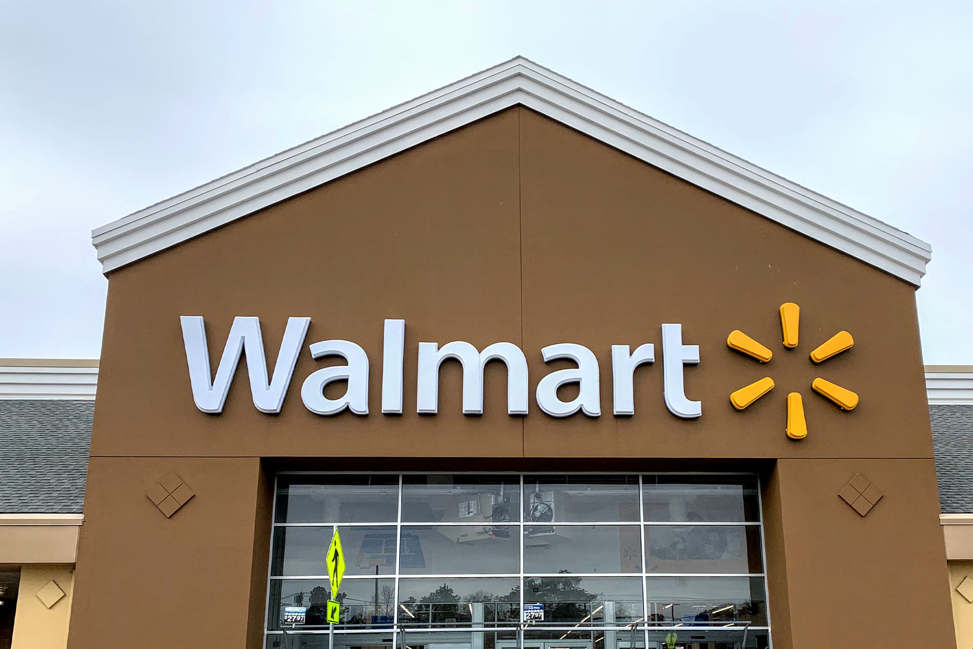 Walmart Announces Partnership With Green Dot Bank