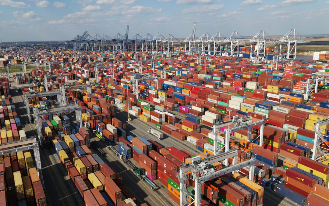 NRF: Volume Flirts with Records at U.S. Ports