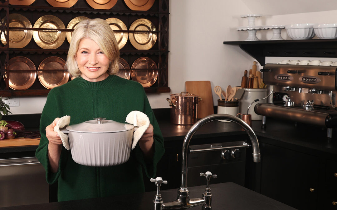 Martha Stewart Expands Online as Magazine Nears End