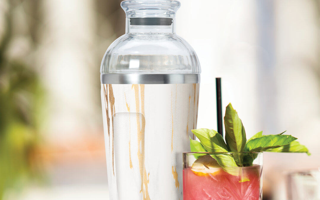 Oggi Spotlights New Vacuum Insulated Cocktail Shaker