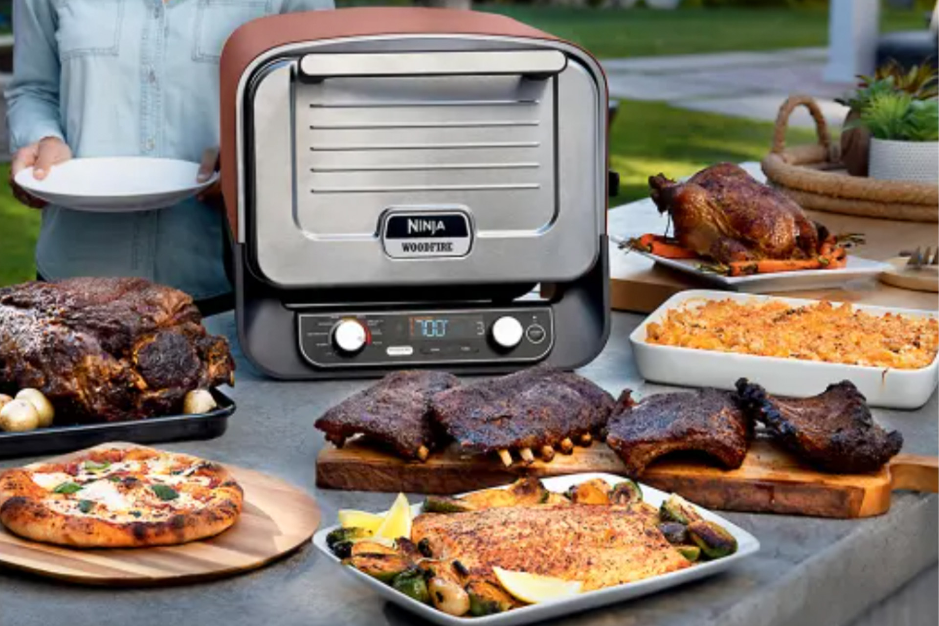 NEW! Ninja Woodfire Outdoor OVEN vs Woodfire GRILL 