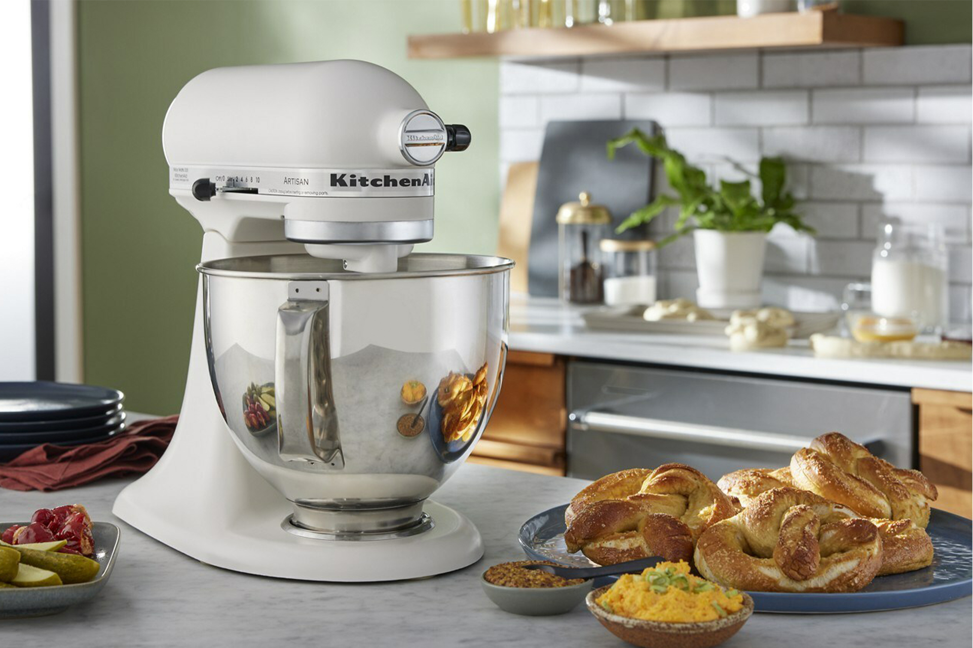 KitchenAid Debuts New Color: Porcelain White