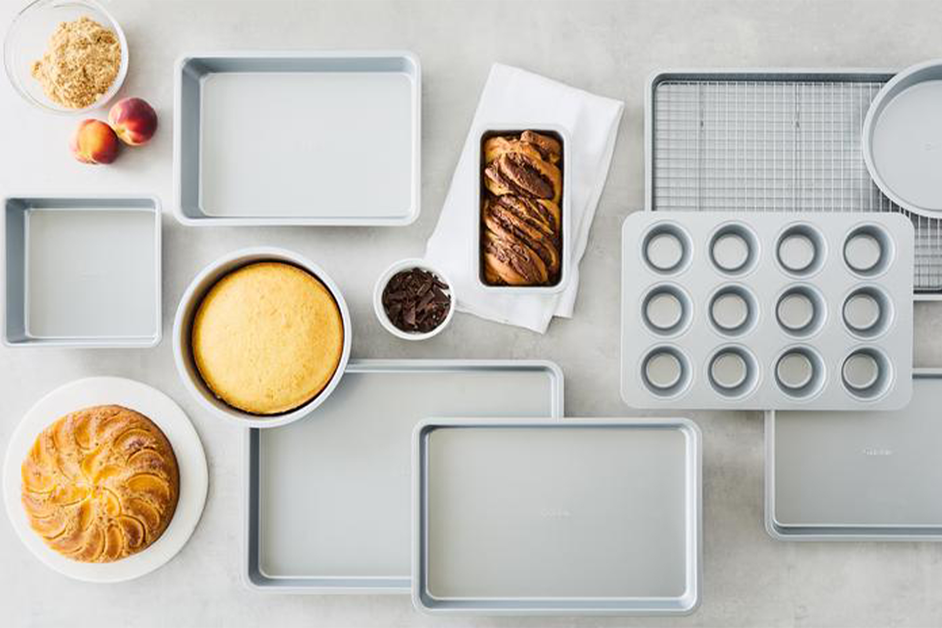 Sur la table best sale bakeware