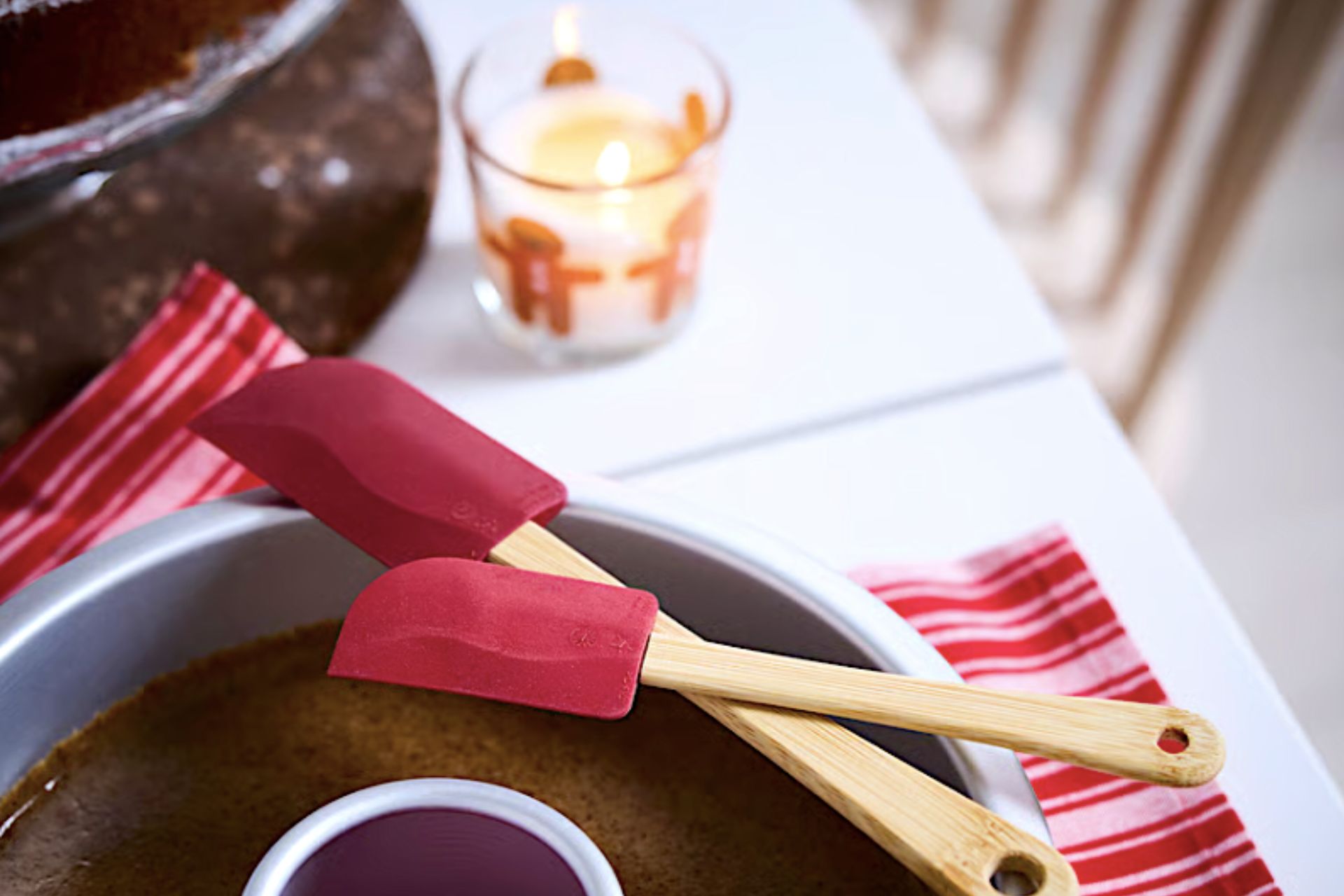 Ikea Launches Winter Celebration Collections, New Cook/Serve Accessories